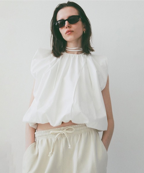 CLANE(クラネ)の「W FACE BALLOON GATHER RIBBON TOPS(シャツ/ブラウス・レディース・サックスブルー/ブラック/ホワイト・2/1)」の15枚目の写真