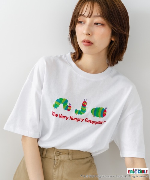UNIIT（ユニット）の「【はらぺこあおむし/The Very Hungry Caterpillar】【コットン100%のしっかりした生地 ドロップショルダー】オリジナルデザイン 刺繍Tシャツ エリック・カール 絵本 キャラクター グッズ ユニセックス（Tシャツ/カットソー・メンズ・ホワイト系その他/ホワイト系その他3/ブラック系その他3/ブルー系その他/ベージュ系その他2/ブラック系その他2・SMALL/MEDIUM/LARGE）」の18枚目の写真