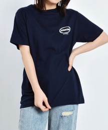 DOUBLE STEAL（ダブルスティール）の「スモーキングガール SIT BACK AND RELAX半袖Tシャツ（Tシャツ/カットソー）」