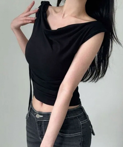 VIVID LADY(ビビッドレディー)の「リボン ドレープ ノースリーブトップス(Tシャツ/カットソー・レディース・チャコールグレー/アイボリー/ブラック・FREE)」の3枚目の写真