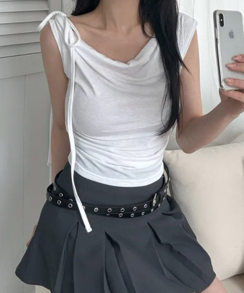 VIVID LADY(ビビッドレディー)の「リボン ドレープ ノースリーブトップス(Tシャツ/カットソー・レディース・チャコールグレー/アイボリー/ブラック・FREE)」の5枚目の写真