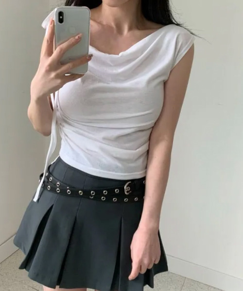 VIVID LADY(ビビッドレディー)の「リボン ドレープ ノースリーブトップス(Tシャツ/カットソー・レディース・チャコールグレー/アイボリー/ブラック・FREE)」の8枚目の写真