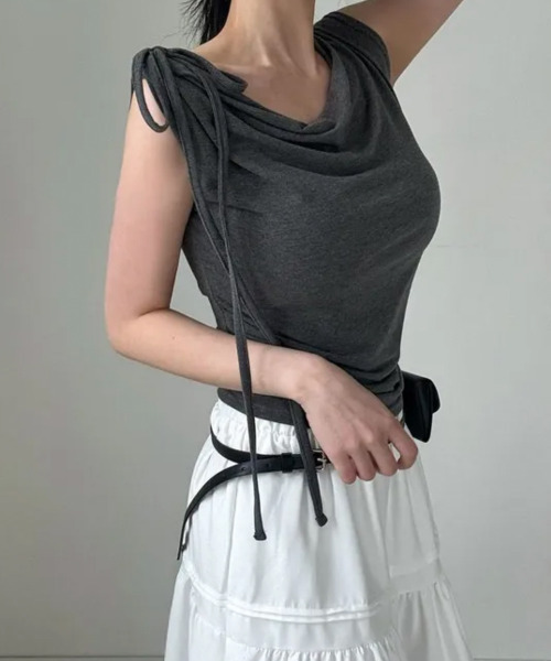 VIVID LADY(ビビッドレディー)の「リボン ドレープ ノースリーブトップス(Tシャツ/カットソー・レディース・チャコールグレー/アイボリー/ブラック・FREE)」の12枚目の写真