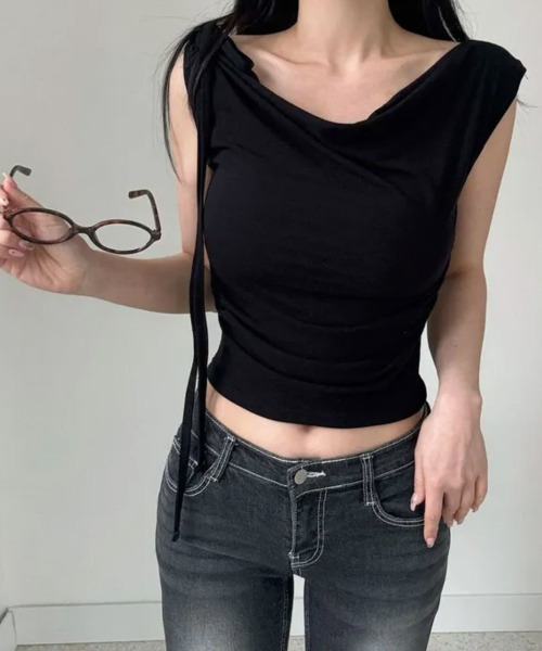 VIVID LADY(ビビッドレディー)の「リボン ドレープ ノースリーブトップス(Tシャツ/カットソー・レディース・チャコールグレー/アイボリー/ブラック・FREE)」の14枚目の写真