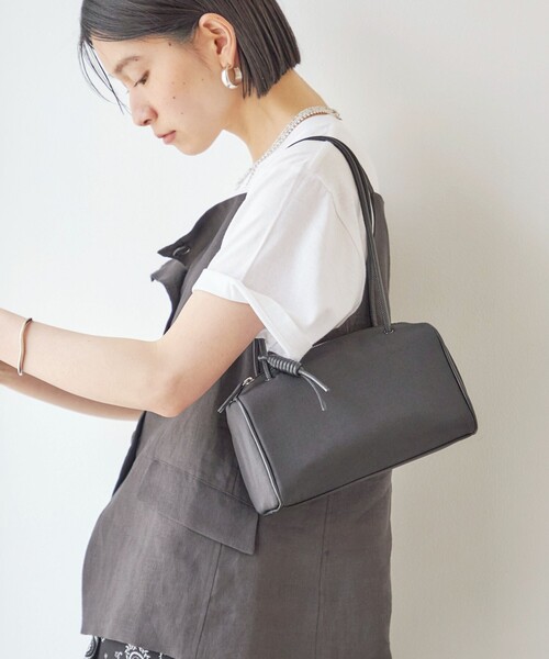 &MyuQ(アンドミューク)の「【SHIPS別注】&MyuQ: KORO NY(ショルダーバッグ・レディース・ブラック/ブラウン・ONE SIZE)」の11枚目の写真