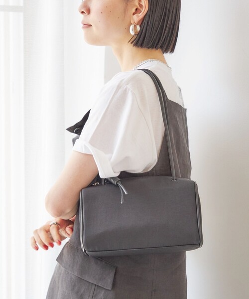 &MyuQ(アンドミューク)の「【SHIPS別注】&MyuQ: KORO NY(ショルダーバッグ・レディース・ブラック/ブラウン・ONE SIZE)」の3枚目の写真