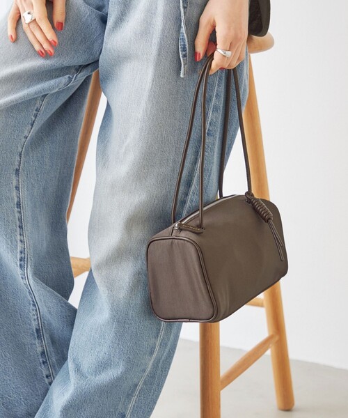 &MyuQ(アンドミューク)の「【SHIPS別注】&MyuQ: KORO NY(ショルダーバッグ・レディース・ブラック/ブラウン・ONE SIZE)」の14枚目の写真