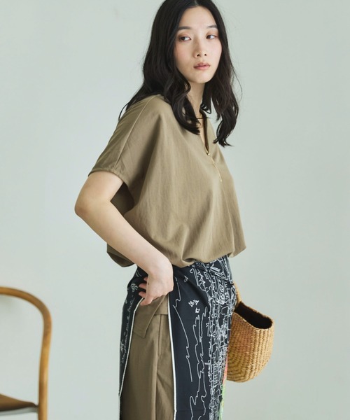 Doux archives（ドゥアルシーヴ）の「マルチ機能スキッパーＴＯＰＳ（Tシャツ/カットソー・レディース・ブラック/カーキ/モカ・FREE）」の15枚目の写真
