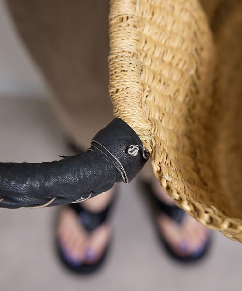 artipur COTTAGE(アルティプールコテージ)の「TKK : レースボーダー ボルガバッグL かごバッグL(かごバッグ・レディース・ナチュラル/ブラック・FREE)」の11枚目の写真