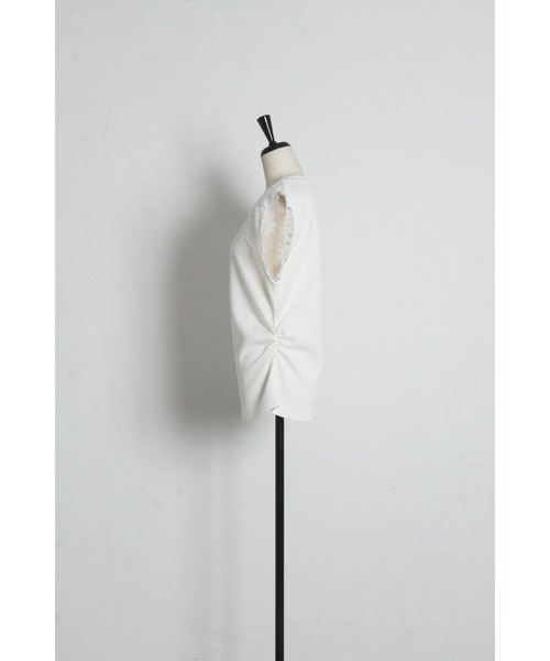 tocco closet(トッコ クローゼット)の「【ZOZO限定】レーススリーブサイドギャザートップス(Tシャツ/カットソー・レディース・ブラック/ホワイト・M)」の18枚目の写真