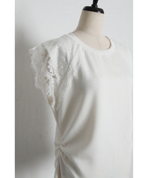 tocco closet(トッコ クローゼット)の「【ZOZO限定】レーススリーブサイドギャザートップス(Tシャツ/カットソー・レディース・ブラック/ホワイト・M)」の21枚目の写真
