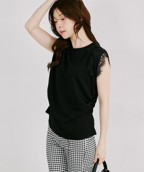 tocco closet(トッコ クローゼット)の「【ZOZO限定】レーススリーブサイドギャザートップス(Tシャツ/カットソー・レディース・ブラック/ホワイト・M)」の14枚目の写真