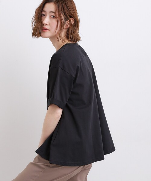 grove(グローブ)の「【遮熱/吸水速乾/UVカット】フレアシルエットTシャツ(Tシャツ/カットソー・レディース・グレー/オフホワイト/ブルーグリーン/ブラック・01/02/03/04/05)」の13枚目の写真