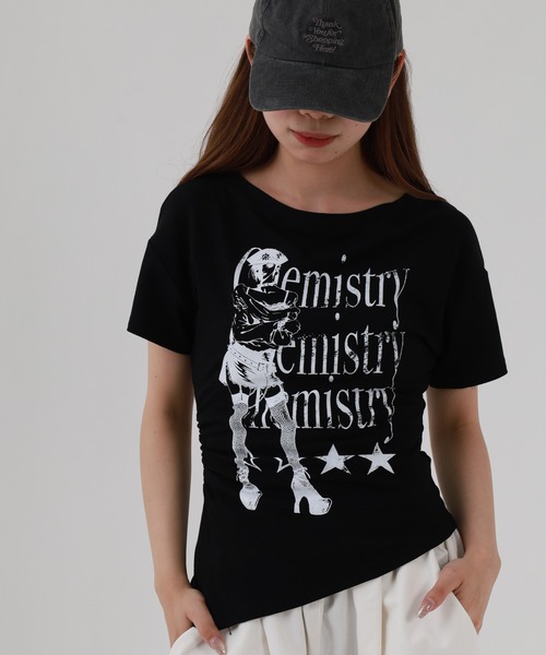 FUNALIVE(ファンアライブ)の「ABETTOR ガールロゴプリント短丈カットソー(Tシャツ/カットソー・レディース・ブラック/ホワイト・FREE)」の1枚目の写真