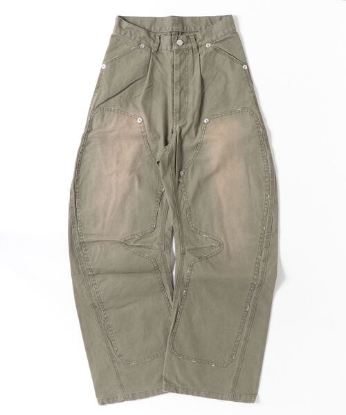 CONZ(コンズ)の「duck double knee curved leg pants(デニムパンツ・レディース・ホワイト/ブラック/カーキ・1/2)」の3枚目の写真