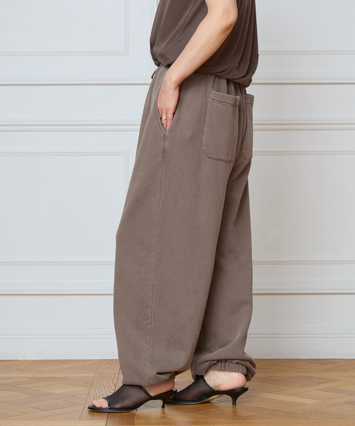 IENA LA BOUCLE(イエナラブークル)の「IENA LA BOUCLE ピグメントバイオスウェットパンツ(スウェットパンツ・レディース・ピンク/ブラウン/グレー・36/38)」の10枚目の写真