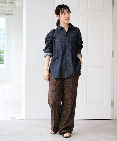 U by SPICK&SPAN（ユーバイスピックアンドスパン）の「ライトデニムカーペンターシャツ（シャツ/ブラウス・レディース・ブルー/ネイビー・FREE）」の10枚目の写真
