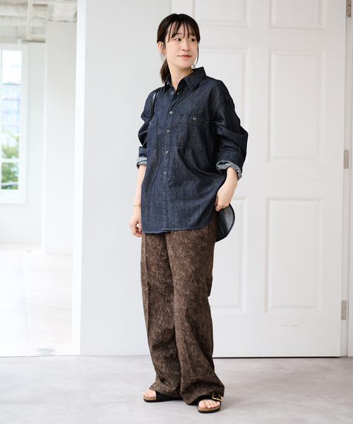 U by SPICK&SPAN（ユーバイスピックアンドスパン）の「ライトデニムカーペンターシャツ（シャツ/ブラウス・レディース・ブルー/ネイビー・FREE）」の11枚目の写真