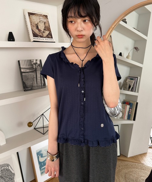 MUHET(ミュエータ)の「eyelet frill cardigan / アイレットフリルカーディガン(カーディガン/ボレロ・レディース・チャコールグレー/ブラウン/ネイビー・FREE)」の12枚目の写真