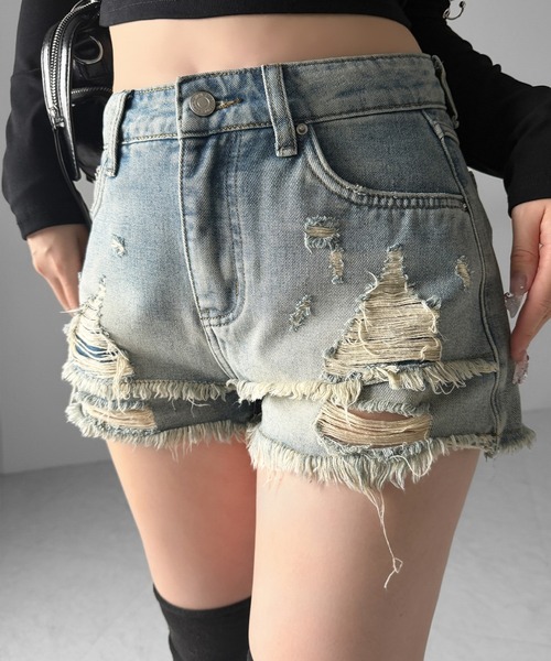 me+em select(ミームセレクト)の「【 2color / 3size 】クラッシュダメージダブルフリンジデニムショートパンツ/crash damage double fringe denim short pants(デニムパンツ・レディース・ブラック/ブルー・LARGE/MEDIUM/SMALL)」の2枚目の写真