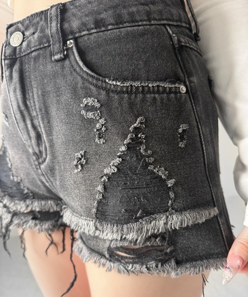 me+em select(ミームセレクト)の「【 2color / 3size 】クラッシュダメージダブルフリンジデニムショートパンツ/crash damage double fringe denim short pants(デニムパンツ・レディース・ブラック/ブルー・LARGE/MEDIUM/SMALL)」の8枚目の写真