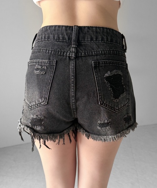 me+em select(ミームセレクト)の「【 2color / 3size 】クラッシュダメージダブルフリンジデニムショートパンツ/crash damage double fringe denim short pants(デニムパンツ・レディース・ブラック/ブルー・LARGE/MEDIUM/SMALL)」の12枚目の写真