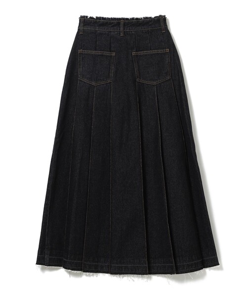 BEAMS HEART(ビームスハート)の「ワイドタック デニム スカート(スカート・レディース・グレー/ブラック/ブルー・MEDIUM/SMALL)」の16枚目の写真