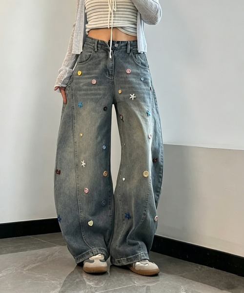 GEMEDA(ジェメダ)の「ヴィンテージ風ボタンワイドシルエットデニムパンツ(デニムパンツ・レディース・ブラック/ライトブルー・S/M)」の10枚目の写真