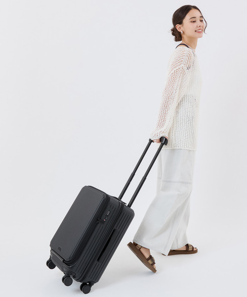 LeSportsac(レスポートサック)の「URBAN LIGHT CARRY-ON モダンブラック(スーツケース/キャリーバッグ・レディース・ブラック・FREE)」の3枚目の写真
