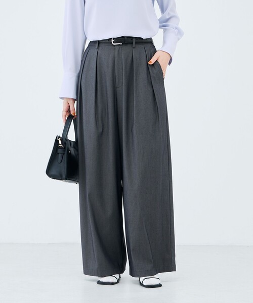 NOLLEY’S Sophi（ノーリーズソフィ）の「《セットアップ対応》ウォッシャブルバイオツイルタックワイドパンツ（その他パンツ・レディース・チャコールグレー/ベビーピンク・38/36/34）」の2枚目の写真