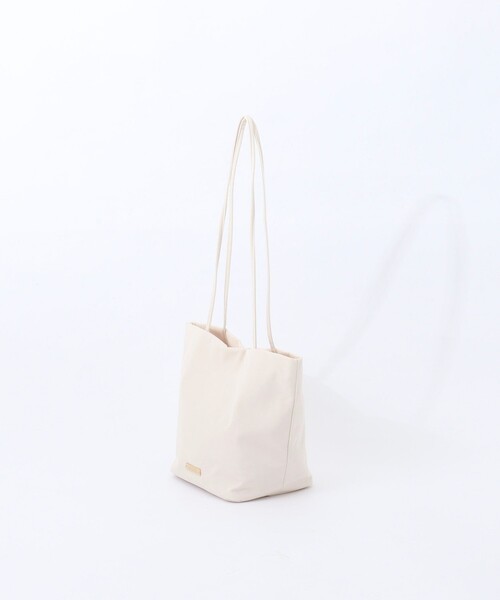 MAQWEL(マクウェル)の「【MAQWEL/マクウェル】ロングショルダートートバッグ(トートバッグ・レディース・ブラック/アイボリー・FREE)」の4枚目の写真