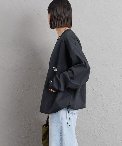 MARMOT（マーモット）の「[Marmot/マーモット] 別注 バーティカルロゴ バックプリントロンT（Tシャツ/カットソー・レディース・ベージュ/ブラック/ホワイト・XL/S/L/M）」の8枚目の写真