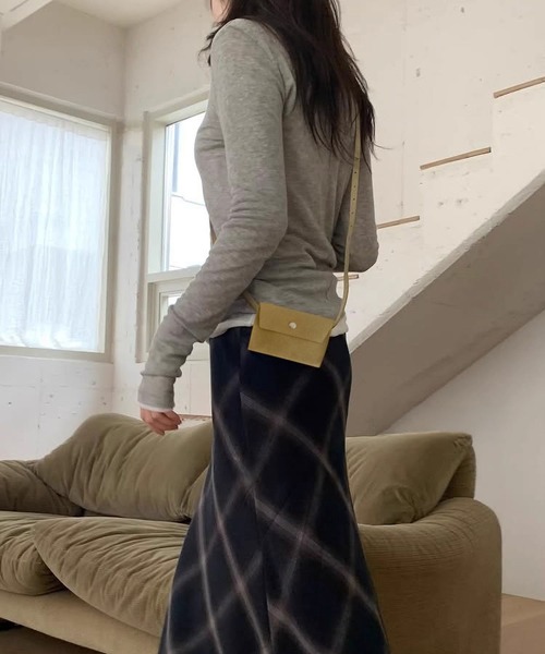 LA VORAGINE(ラ ヴォラジネ)の「ミニスクエアベルトポーチ/ウエストポーチ(ボディバッグ/ウエストポーチ・レディース・Black/BROWN/Beige・FREE)」の5枚目の写真