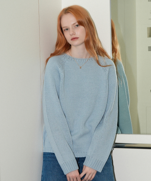 VLETI（ブレッティ）の「Boat Neck Basic Knit (Sora)（ニット/セーター・レディース・スカイブルー・FREE）」の2枚目の写真