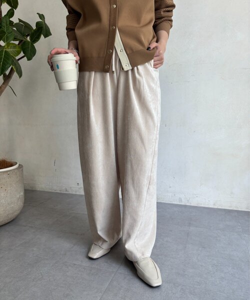 Jena espace merveilleux(ジェナ エスパスメルヴェイユ)の「ベロアイージーパンツ 秋服(その他パンツ・レディース・アイボリー/ブラウン・FREE)」の6枚目の写真