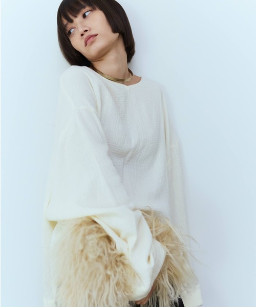 flaeu(フラユ)の「Back Open Gauze Pullover(シャツ/ブラウス・レディース・アイボリー/ブラック・FREE)」の4枚目の写真