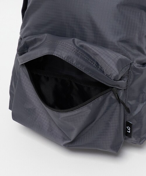 UNITED ARROWS(ユナイテッドアローズ)の「【別注】<LC by LOWERCASE>RIP STOP 16L/バックパック(バックパック/リュック・メンズ・ダークグレー・FREE)」の19枚目の写真