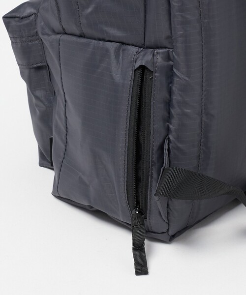 UNITED ARROWS(ユナイテッドアローズ)の「【別注】<LC by LOWERCASE>RIP STOP 16L/バックパック(バックパック/リュック・メンズ・ダークグレー・FREE)」の5枚目の写真