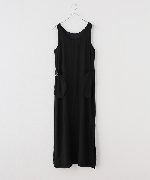 plage(プラージュ)の「《新宿店・WEB限定》Eclat satin ワンピース(ワンピース・レディース・ブラック/アイボリー・34/38/36)」の4枚目の写真