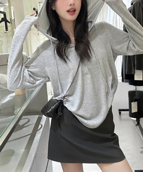 shyam inspiration(シャムインスピレーション)の「フード付きヘンリーネックロンT(Tシャツ/カットソー・レディース・ライトグレー/ライトグリーン/チャコールグレー・L/M)」の9枚目の写真