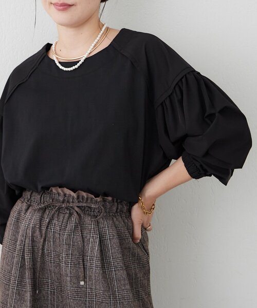Remind me and forever(リマインドミーアンドフォーエバー)の「【WEB限定】アソート布帛袖プルオーバー(Tシャツ/カットソー・レディース・ホワイト系その他/ブラック/オフホワイト/ブラック系その他・FREE)」の1枚目の写真