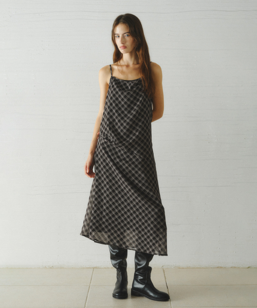 LENINA（レニーナ）の「RAY layered check dress_BLACK（ワンピース・レディース・ブラック・SMALL/MEDIUM）」の3枚目の写真