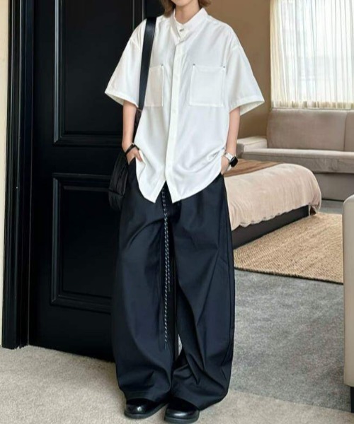 WYZ wear(ダブリューワイジィーウェア)の「タックワイドバギーパンツ/ユニセックス(その他パンツ・メンズ・ライトベージュ/ブラック・M/L/XL)」の10枚目の写真