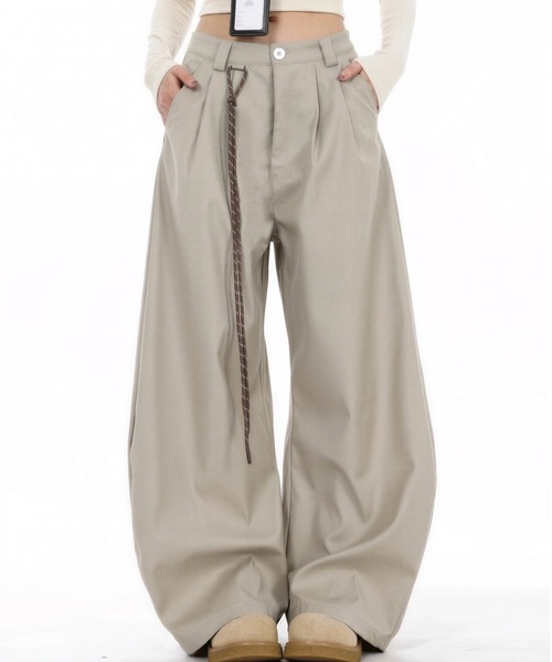 WYZ wear(ダブリューワイジィーウェア)の「タックワイドバギーパンツ/ユニセックス(その他パンツ・メンズ・ライトベージュ/ブラック・M/L/XL)」の14枚目の写真