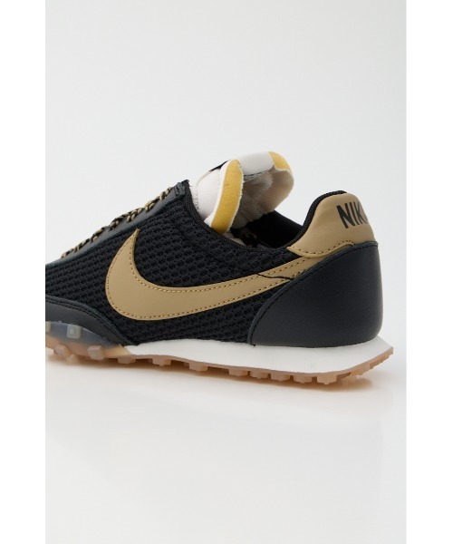 NIKE(ナイキ)の「ワッフル レーサー SE(スニーカー・レディース・ブラック・25cm/24.5cm/24cm)」の7枚目の写真