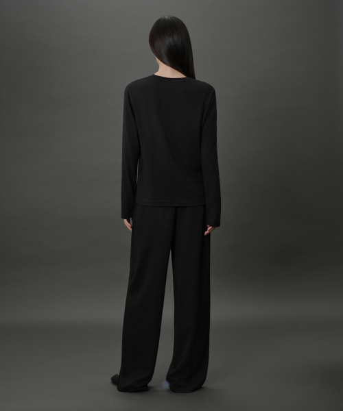 MUSINSA STANDARD WOMAN（ムシンサスタンダードウーマン）の「[リカバリー] ウィメンズ 長袖パンツセット [ブラック]（Tシャツ/カットソー・レディース・その他・SMALL/MEDIUM/LARGE/X-SMALL）」の3枚目の写真