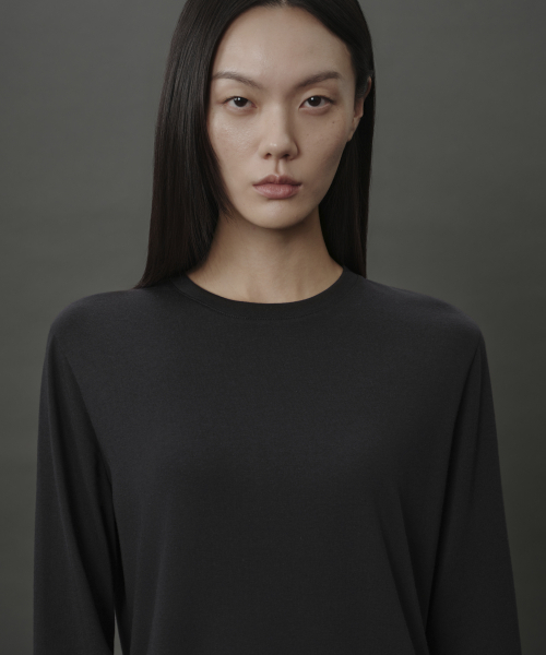 MUSINSA STANDARD WOMAN（ムシンサスタンダードウーマン）の「[リカバリー] ウィメンズ 長袖パンツセット [ブラック]（Tシャツ/カットソー・レディース・その他・SMALL/MEDIUM/LARGE/X-SMALL）」の9枚目の写真