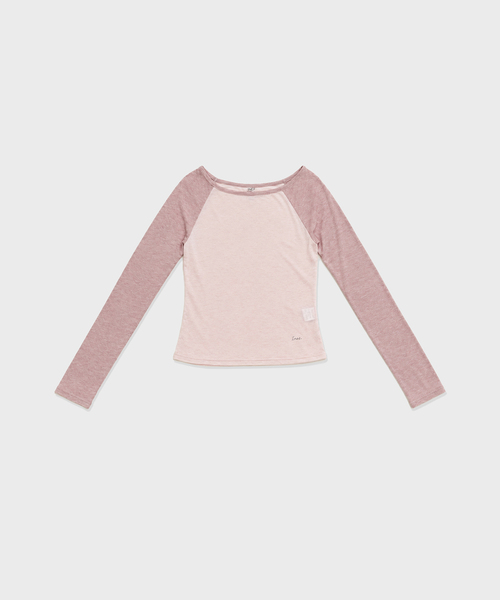 INEE(イニ)の「オフラグランTシャツ - アイボリー、ピンク(Tシャツ/カットソー・レディース・ピンク/アイボリー・FREE)」の2枚目の写真