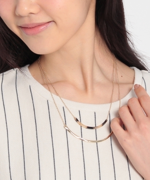 HusHusH（ハッシュアッシュ）の「2連バーネックレス（ネックレス・レディース・ブラック/ブラウン/ベージュ/ブルー・00）」の6枚目の写真