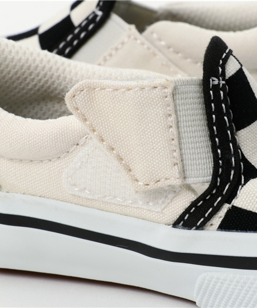 VANS（バンズ）の「キッズ VANS ヴァンズ SLIP ON スリッポン V98CJ V (14-18) BLK/WHT CHK（スリッポン・キッズ・ブラック系その他・16/18/15 /14/17）」の8枚目の写真